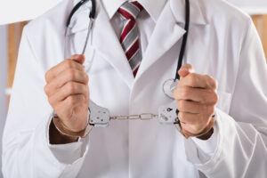 Cómo pueden ayudar los abogados de Robles Babaee Personal Injury Lawyers con un reclamo por negligencia médica en Santa Ana, CA